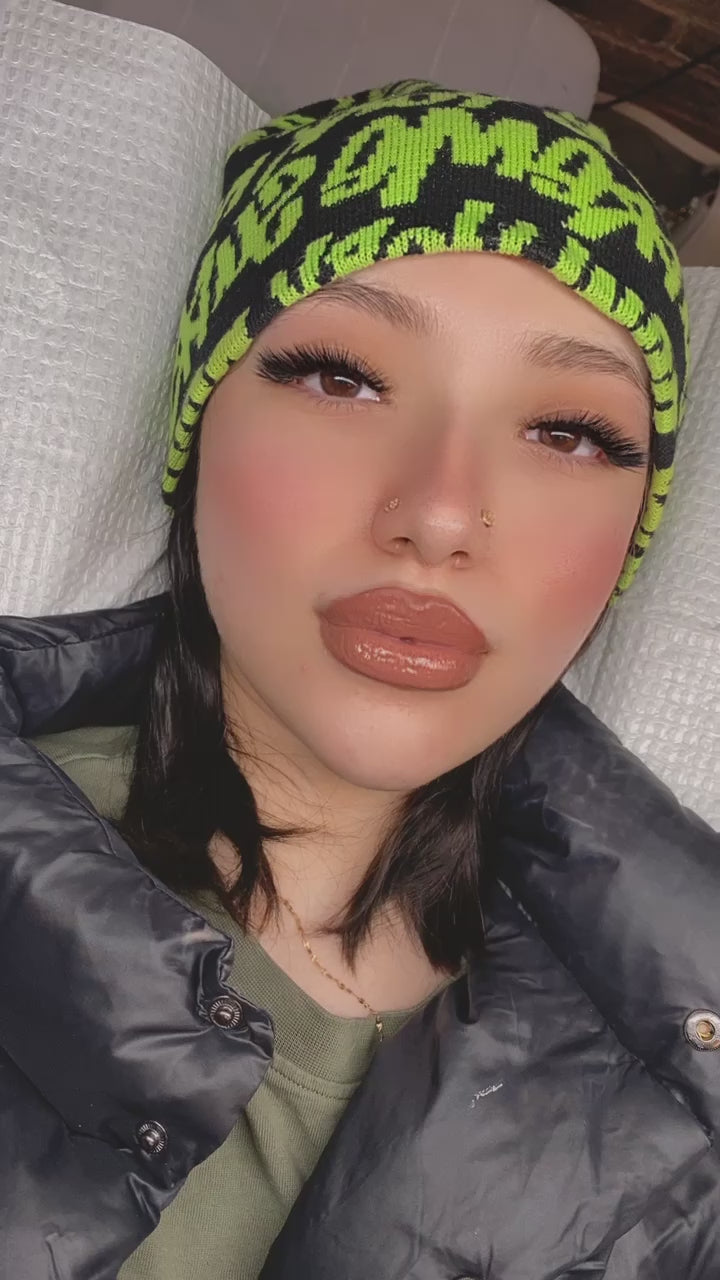 𝐅𝐎𝐗𝐘 𝐖𝐈𝐒𝐏𝐘 𝐂𝐎𝐋𝐋𝐄𝐂𝐓𝐈𝐎𝐍 🖤